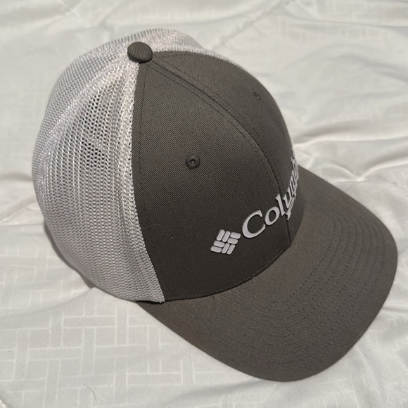Columbia PFG Hat Flexfit - Picture 3 of 7